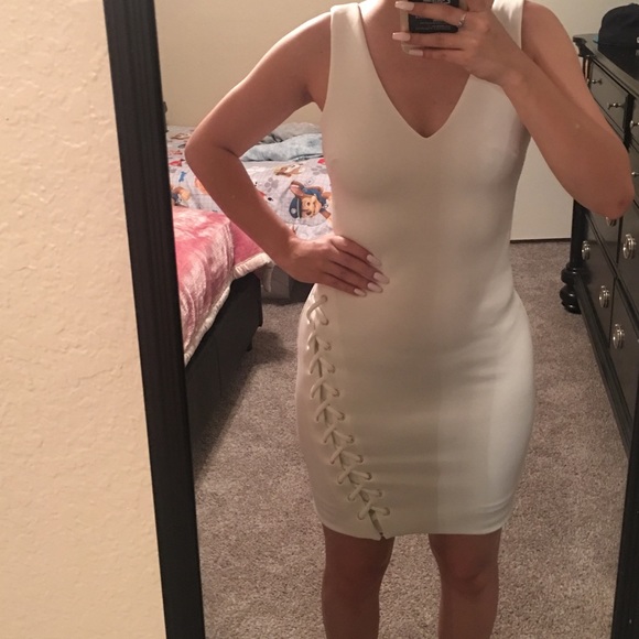 GUESS DRESS - Picture 2 of 2
